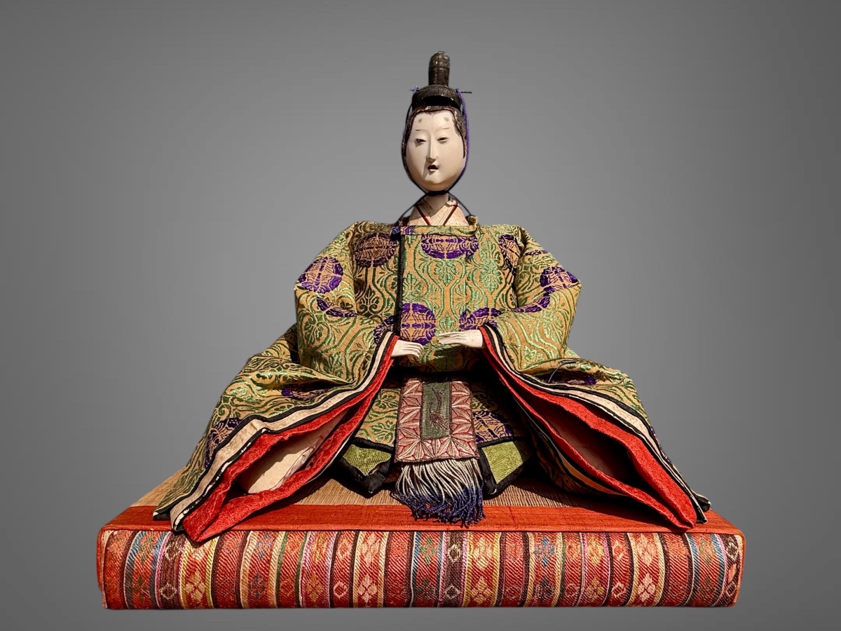 Poupées de type Kokin-bina, figurant le couple impérial - Période Edo (1603-1868).-photo-2