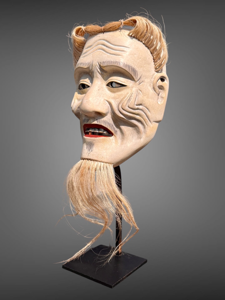 Masques De Théâtre Nô figurant un vieillard - Période Showa (1912-1989). -photo-1
