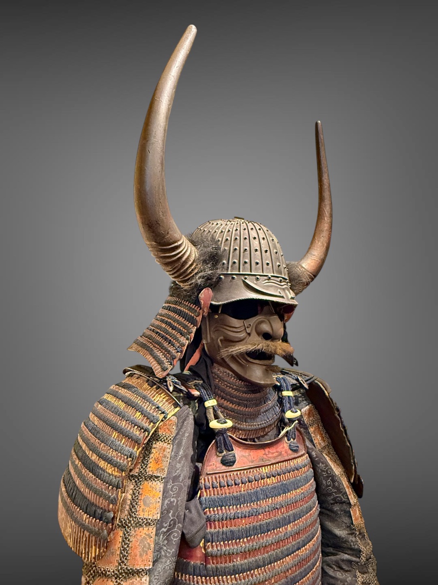 Complete Samurai Armor - Edo Period (1603–1868).-photo-1