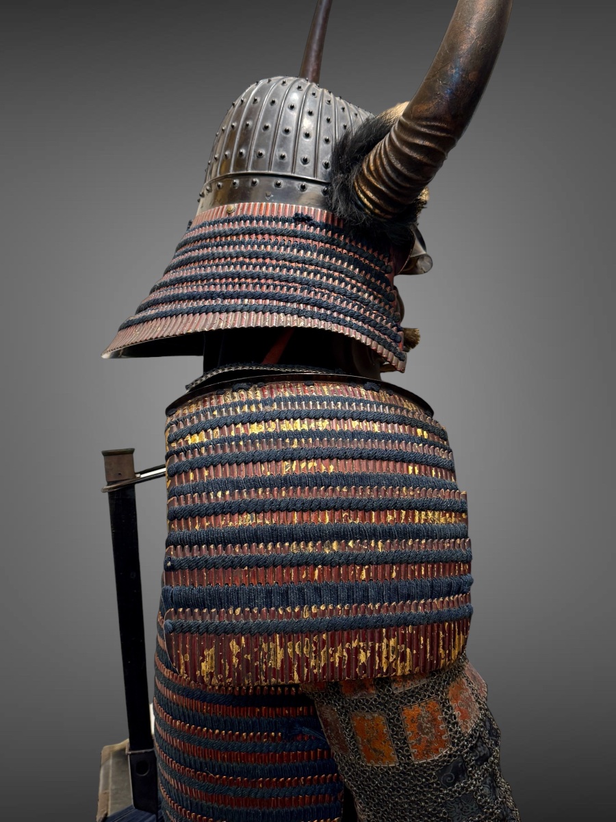 Complete Samurai Armor - Edo Period (1603–1868).-photo-2