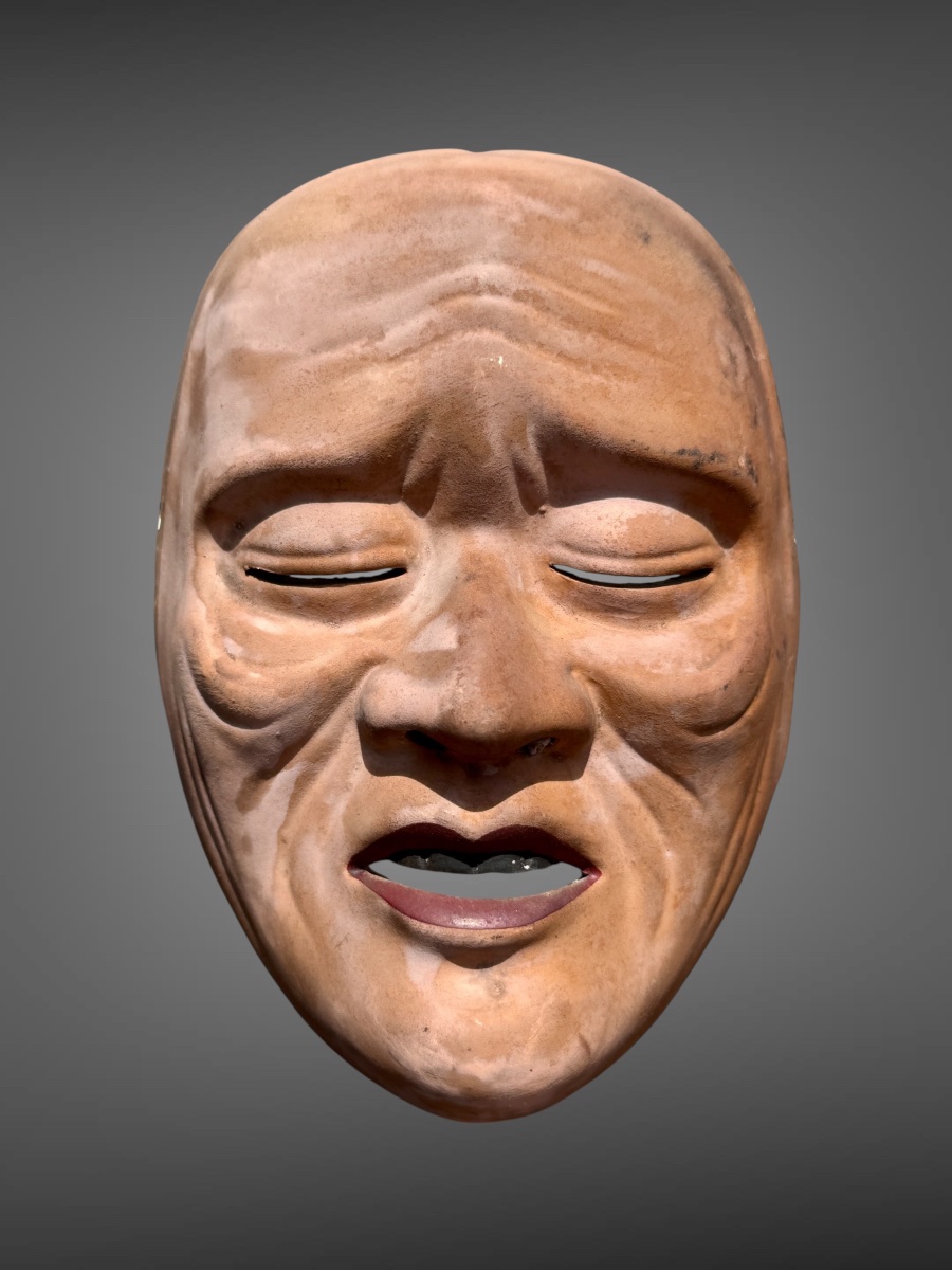 Ensemble de neuf masques de Théâtre Nô en céramique, soclés - Période Showa (1912-1989). -photo-5