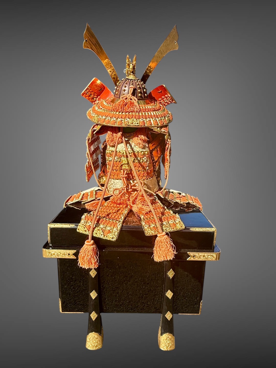 Poupée Musha Ningyô Figurant un armure miniature de Samuraï - Période Meiji (1868 - 1912).-photo-3