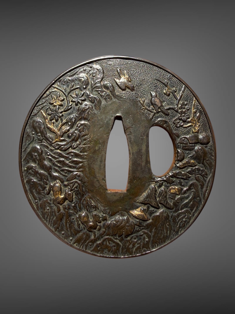 Tsuba maru-gata en shakudo à décor d’un paysage de montagne - Période Edo (1603-1868). -photo-2