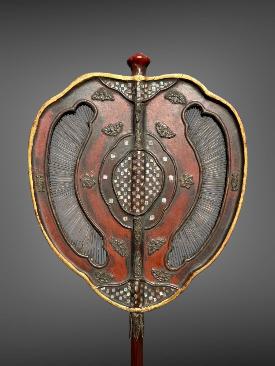 Gunbai, A Samurai Command Fan - Edo Period (1603–1868).-photo-3