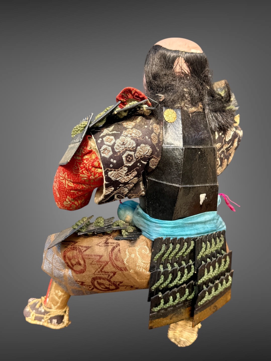 Ensemble de deux poupées Musha Ningyô Figurant un Samuraï et son écuyer - Période Meiji. -photo-6