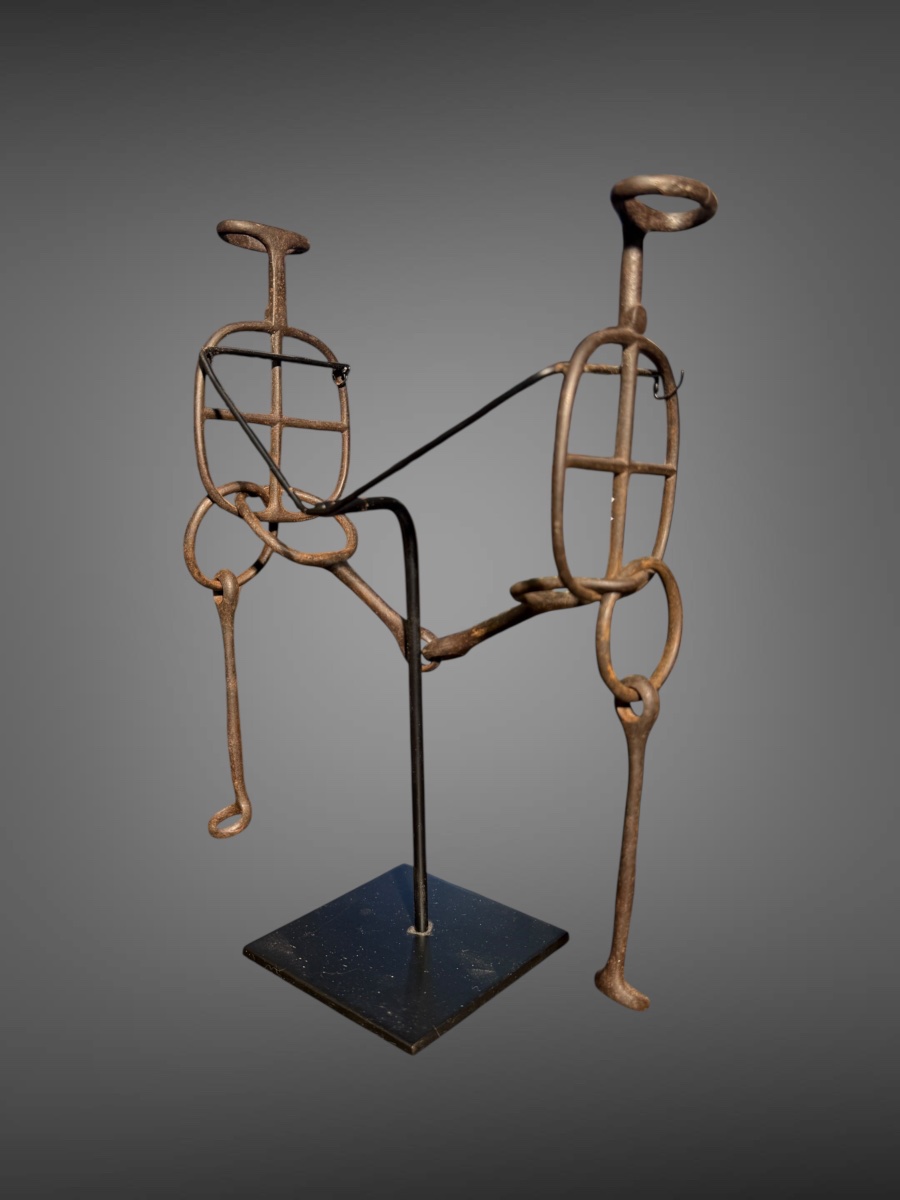 Wrought-iron "kutsuwa" Horse Bit—edo Period (1603–1868).