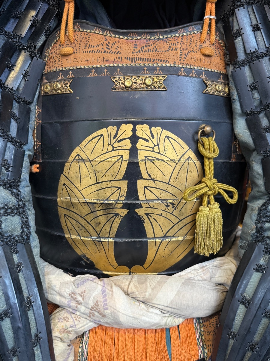 Complete Samurai Armor From The Nabeshima Clan—showa Period (1926–1989).-photo-3