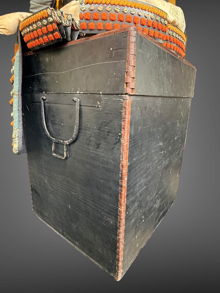 Complete Samurai Armor From The Nabeshima Clan—showa Period (1926–1989).-photo-7
