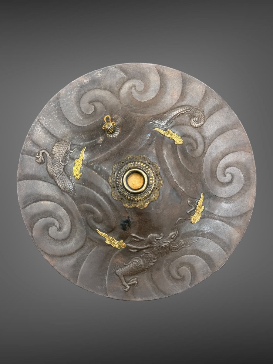 Iron Samurai Jingasa, Signed - Diameter: 38.3 Cm - Edo Period (1603–1868).-photo-1
