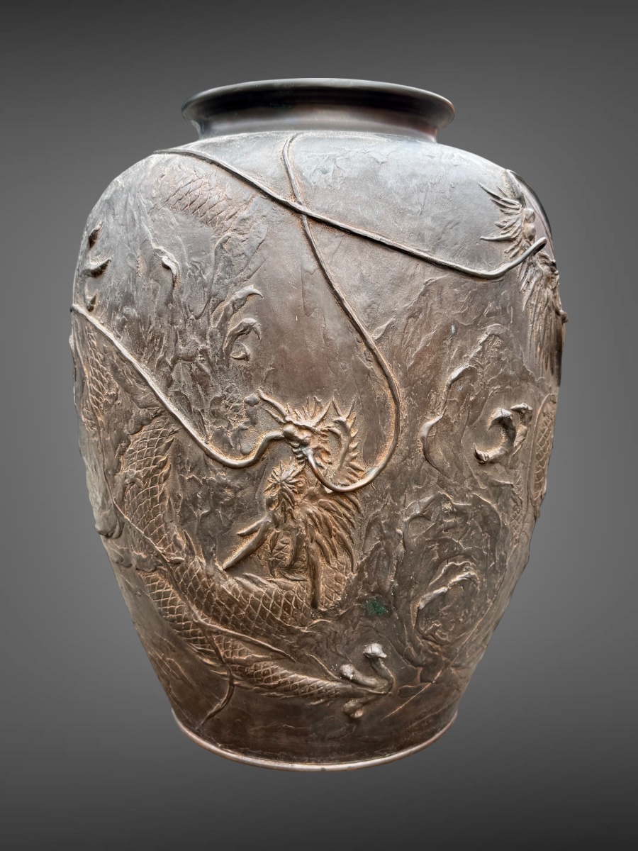 Important Bronze Vase With Dragons In High Relief—height: 40 Cm—meiji Period. -photo-2