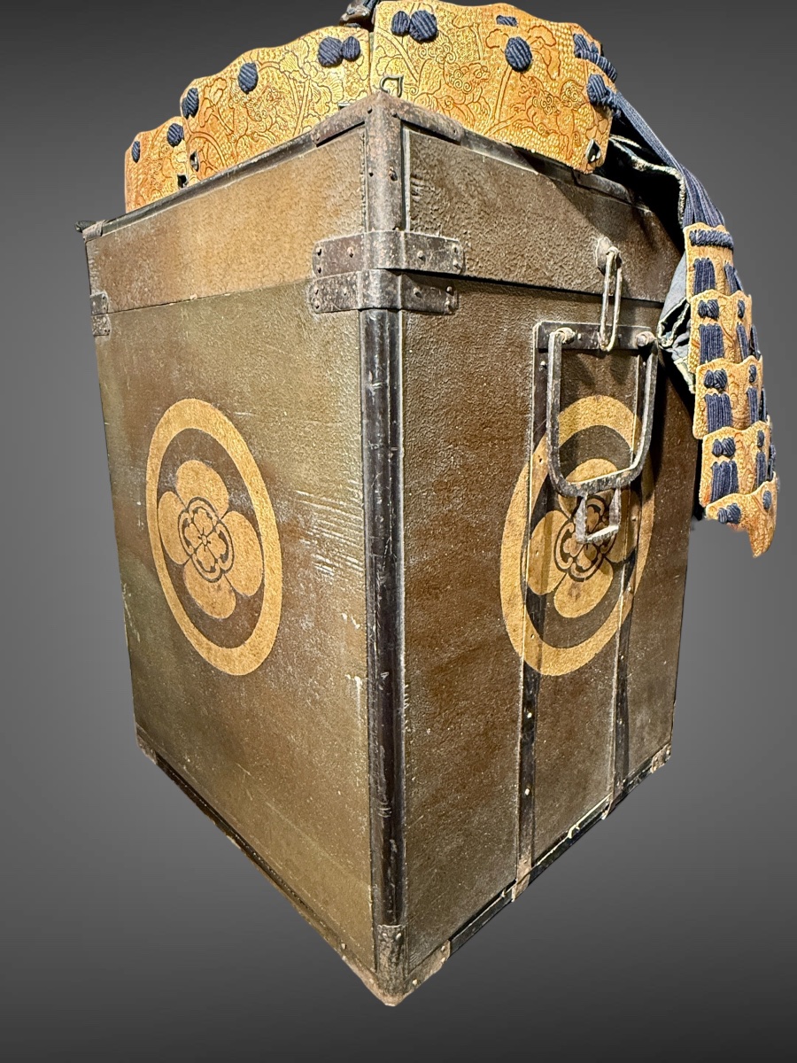 Complete Samurai Armor From The Ikeda Clan, With A Signed Kabuto—mid-edo Period (1603–1868).-photo-5