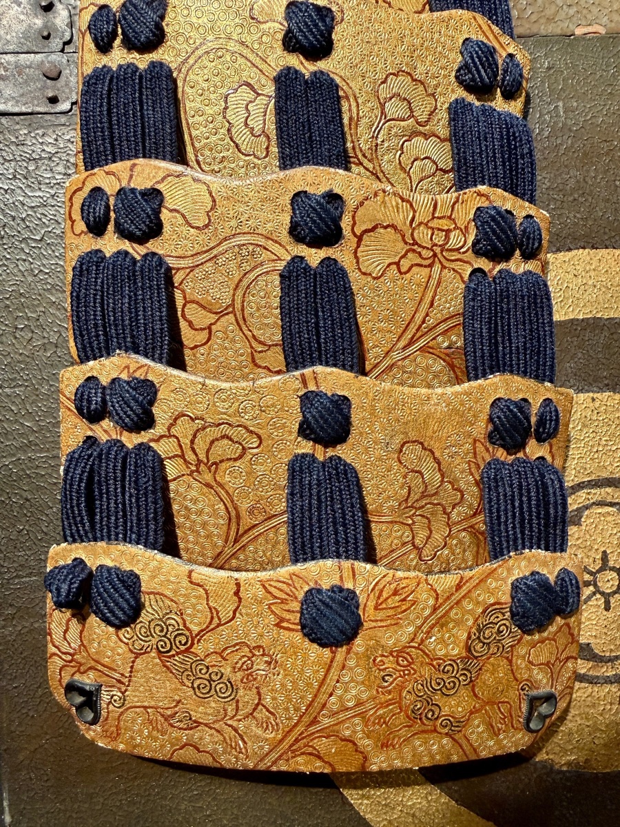 Complete Samurai Armor From The Ikeda Clan, With A Signed Kabuto—mid-edo Period (1603–1868).-photo-6