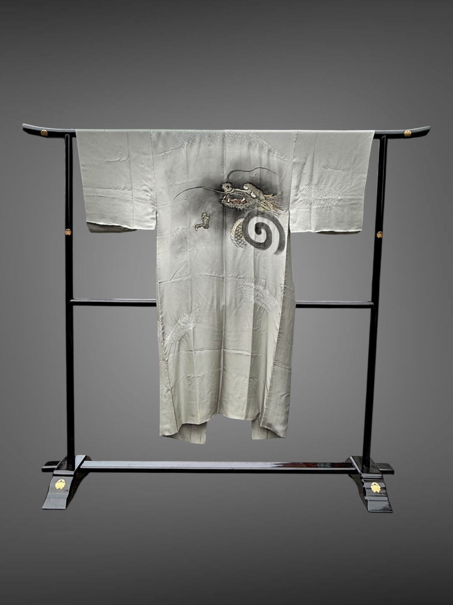 Silk Kimono Decorated With A Dragon In Front Of Mount Fuji—showa Period (1912–1989).-photo-7