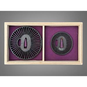 Daisho Of Kobushi-gata Tsubas In Iron Depicting Chrysanthemums - Edo Period (1603 - 1868).