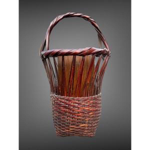 Panier hanakago pour Ikebana, signé - Haut. 33cm - Période Meiji (1868-1912).