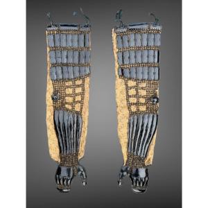 Paire de Kote de samuraï, protection de bras en fer forgé et cotte de maille - Époque Edo.