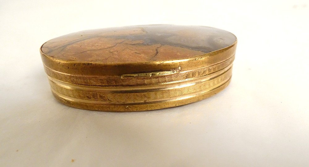 Small Oval Box Agate Pomponne Golden Metal XIXth Century-photo-1