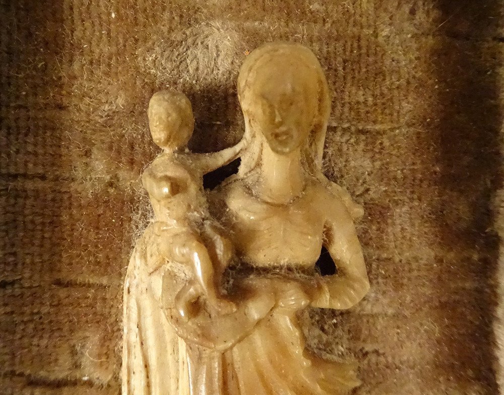Small Bas-relief Sculpture Virgin And Child Jesus Bone Carved XVIIth Century-photo-4