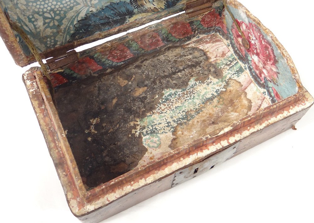 Box Box Leather Gilded Iron Decor Wrought Iron Flowers XVIIth Century-photo-4