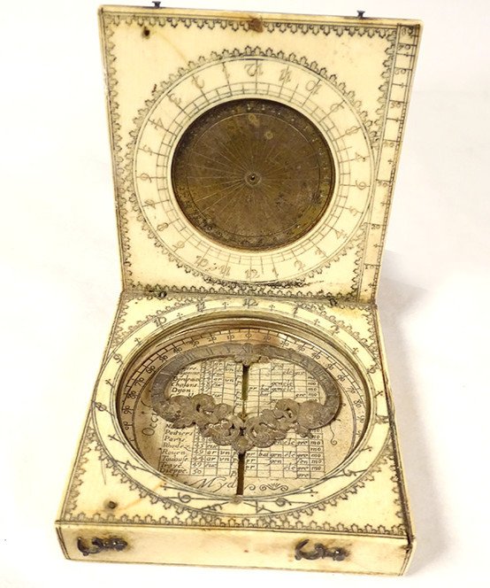 Cadran Solaire Universel Diptyque Lunaire Jacques Sénécal XVIIè