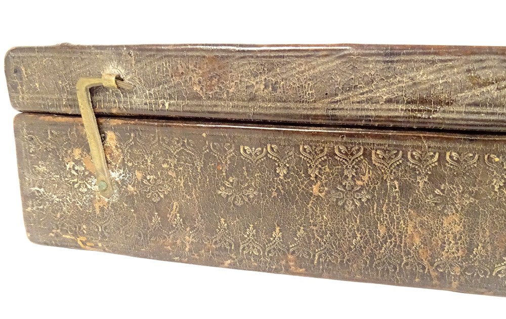 Coffret Cuir Gaufré Fleurs Bois Tiroir Secret XVIIème Siècle-photo-2