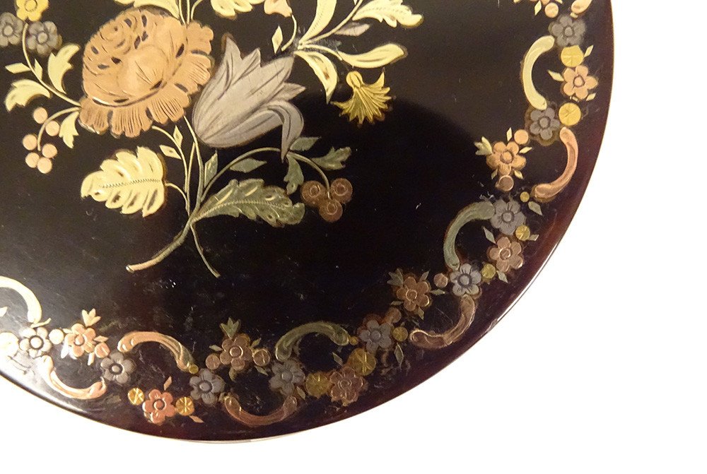 Small Round Box In Gold Stitched Tortoiseshell Bouquet Flowers Garlands 18th Century-photo-4