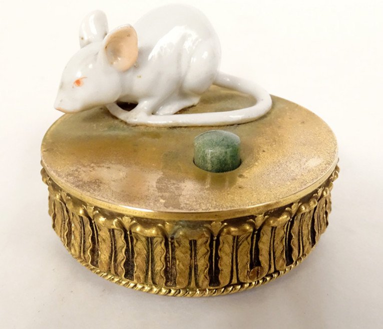 Sonnette de Table Service Souris Bronze Doré Porcelaine Blanche XXè Siècle