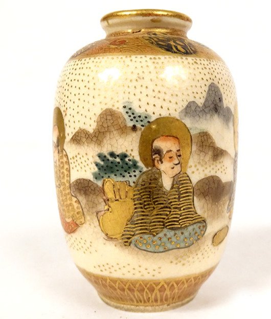 Petit Vase Porcelaine Satsuma Japon Personnages Sages Dorure Meiji XIXème