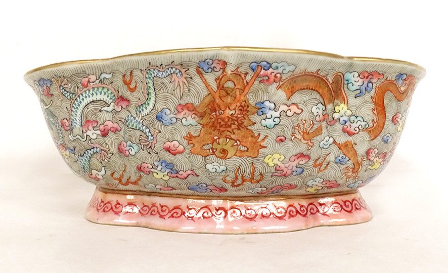 Coupe Polylobée Porcelaine Chinoise XIanfeng Dragons 5 Griffes Perle XIXème
