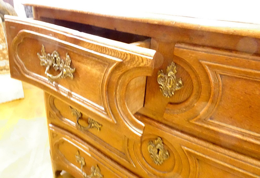 Parisian Carved Molded Oak Commode 18th Century-photo-3