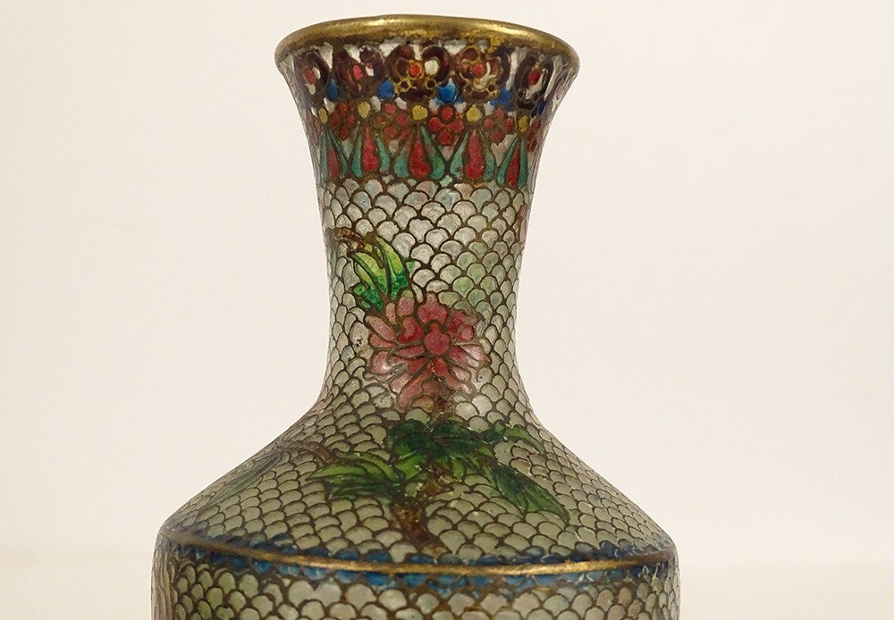 Pair Of Small Chinese Plique-à-jour Enamel Vases With Peony Flowers China 20th Century-photo-4
