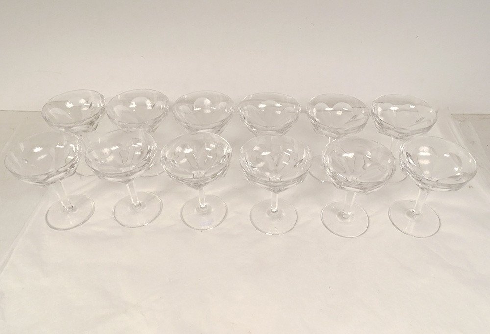 12 Coupes à Champagne Cristal Taillé Saint-louis Modèle Bristol XXè Siècle-photo-2