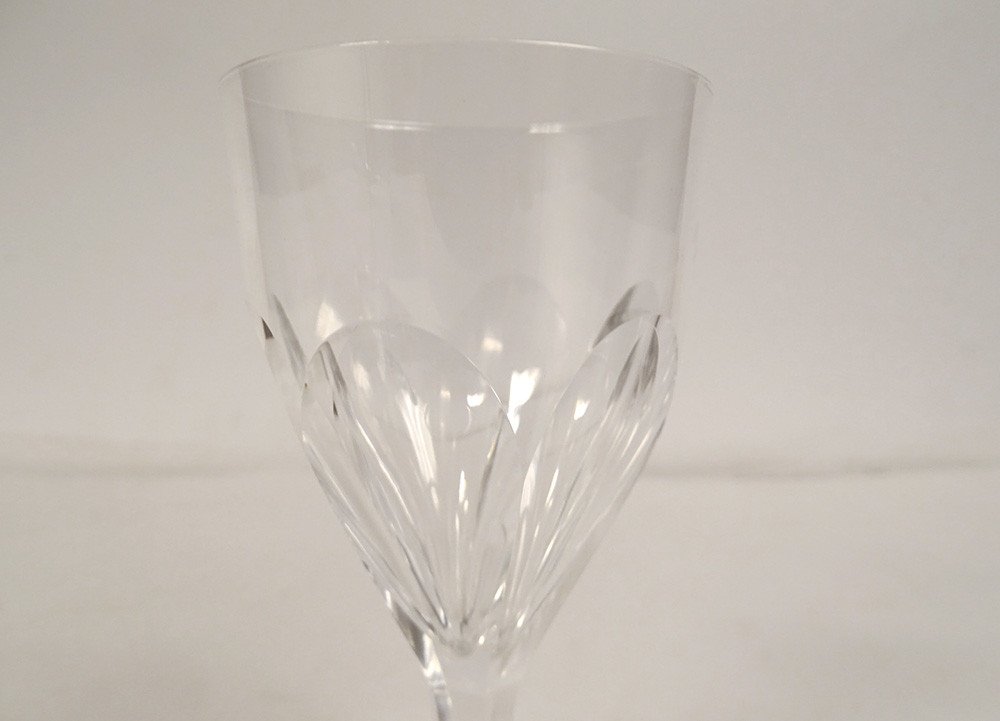 6 Verres à Pied à Vin Cristal Taillé Saint-Louis Modèle Bristol XXè Siècle-photo-3