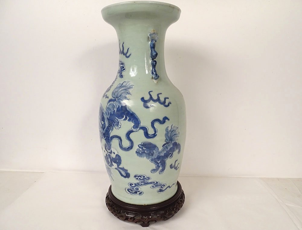 Vase Balustre Porcelaine Blanc Bleu Chine Lions Bouddhiques Chiens Fô XIXè-photo-2