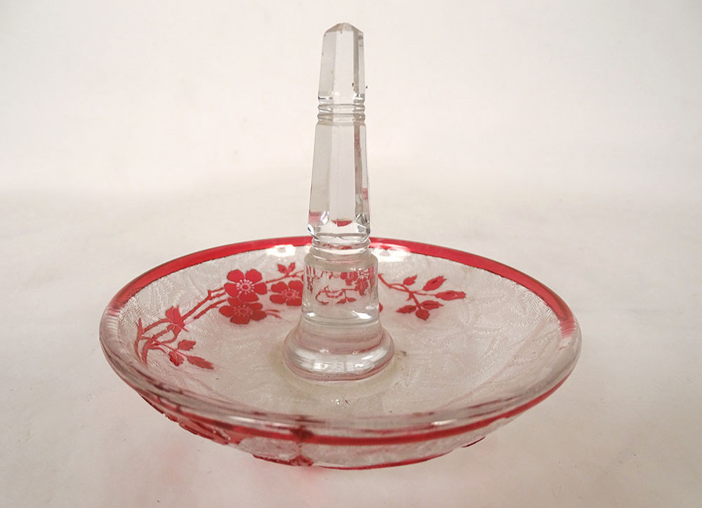 Baccarat France Cut Crystal Ring Sizer Foliage Flowers Jewelry 20th Century