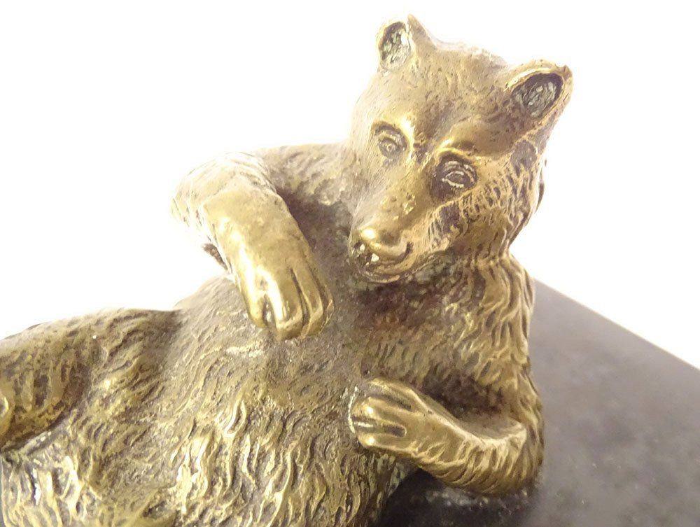 Sculpture presse-papier bronze doré ours allongé marbre noir XIXème siècle-photo-3