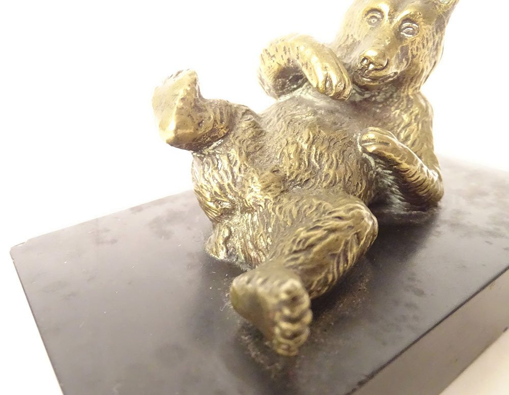 Sculpture presse-papier bronze doré ours allongé marbre noir XIXème siècle-photo-4