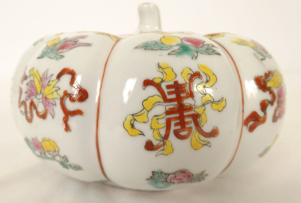 Pair Of Chinese Porcelain Covered Pots And Pumpkins, Qianlong, 19th Century-photo-3