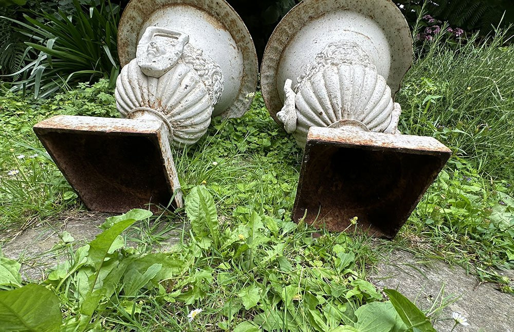 Pair Of Large Medici Vases, Cast Iron Garden Property, Fruit Masks, 20th Century-photo-8