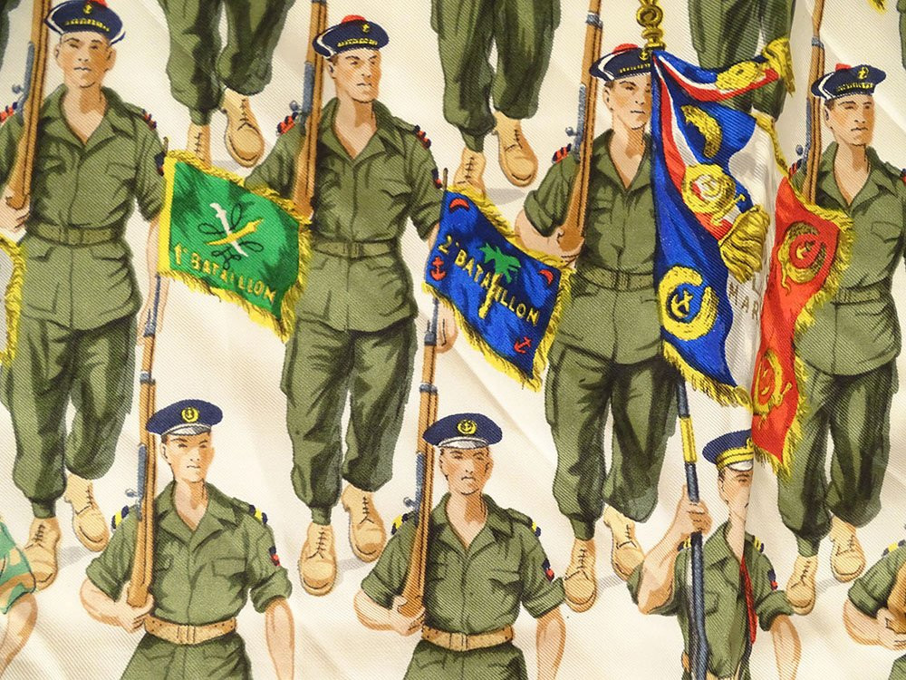 Hermès Paris Brigade Fusiliers Marins Nemours Vintage Silk Scarf-photo-3