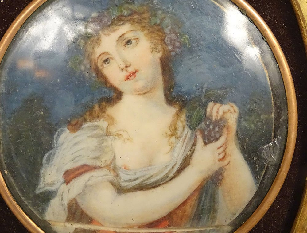 Painted Miniature Portrait Of A Young Woman With Grapes, Italian Frame, Gilded Wood, 19th Century-photo-1