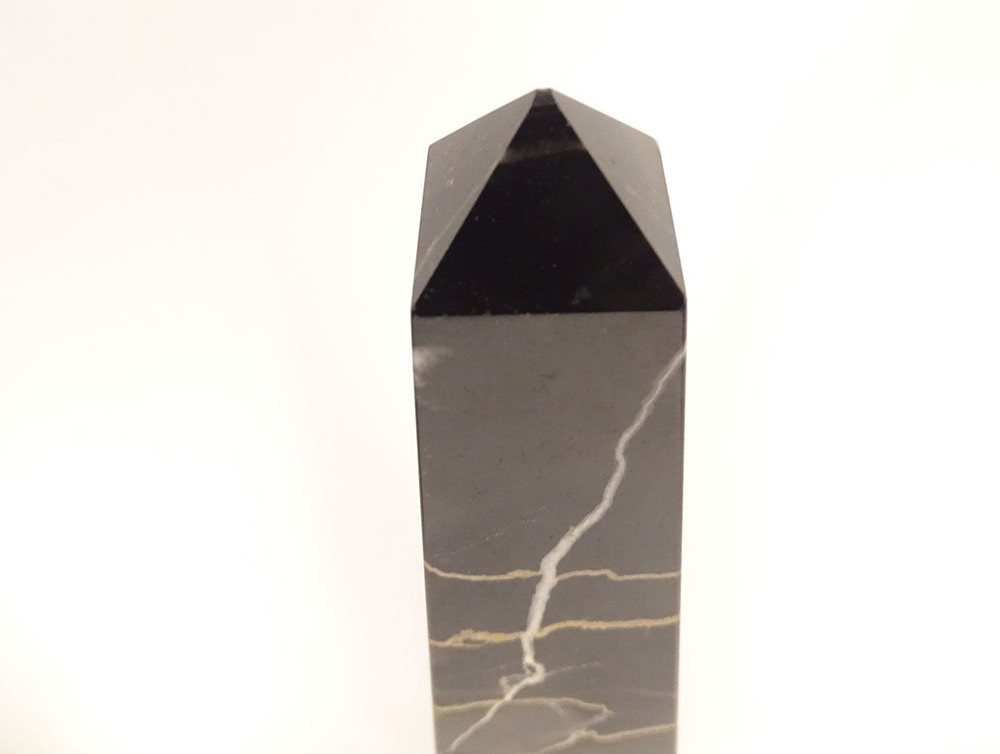 Pair Of Decorative Obelisks In Veined Marble, Early 20th Century Collection-photo-4