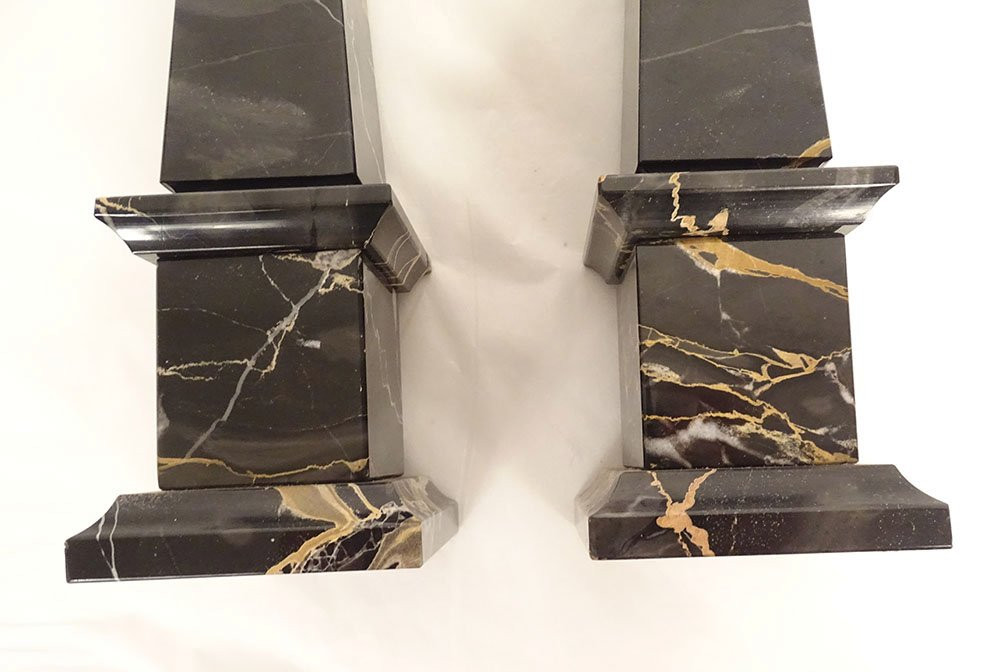 Pair Of Decorative Obelisks In Veined Marble, Early 20th Century Collection-photo-2