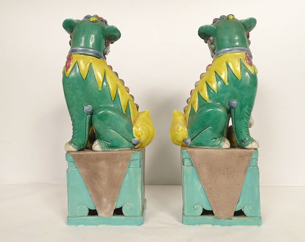 Pair Of Chinese Porcelain Dragon And Dog Sculptures From Fo, China, 19th Century-photo-1