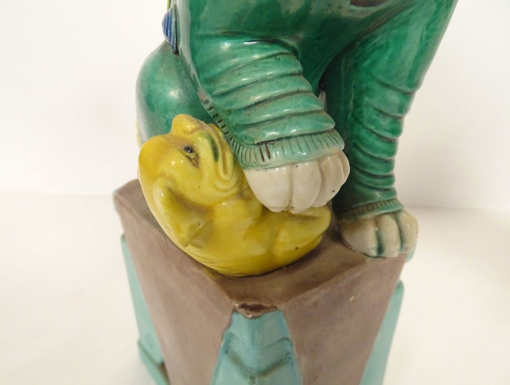 Pair Of Chinese Porcelain Dragon And Dog Sculptures From Fo, China, 19th Century-photo-3