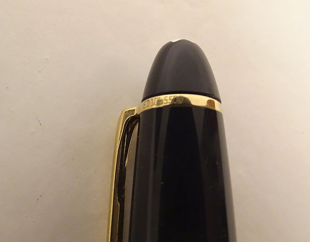 Stylo plume Montblanc Meisterstuck plume or 18K résine noire XXème siècle-photo-4