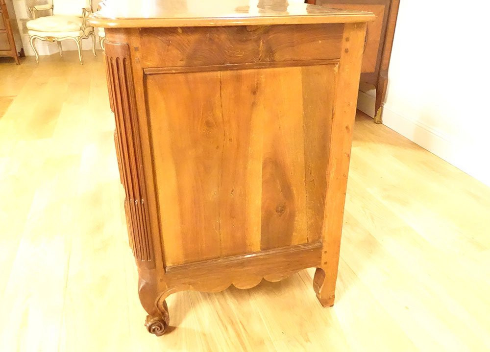 Louis XV Chest Of Drawers With Crossbow Doors, Carved Walnut, Gilt Bronze, 18th Century-photo-3