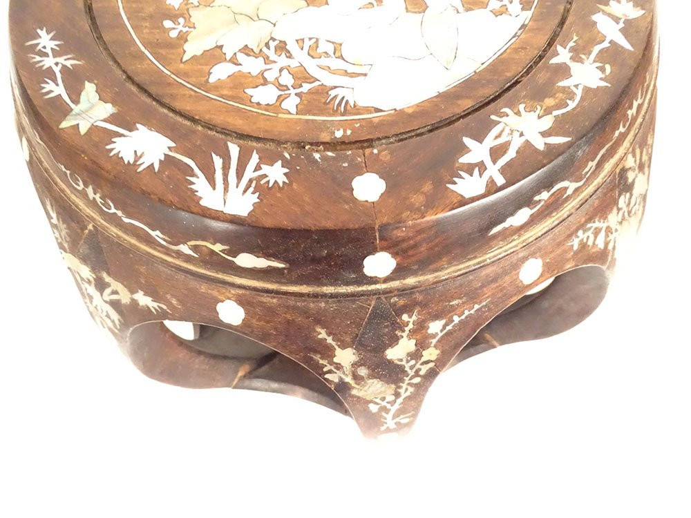 Petite sellette tabouret bois incrustation nacre fleurs oiseaux Vietnam 19è-photo-1