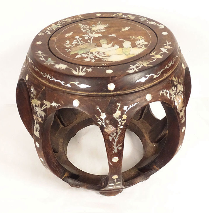 Petite sellette tabouret bois incrustation nacre fleurs oiseaux Vietnam 19è