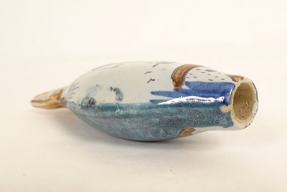 Hb Quimper Earthenware Snuffbox With A Breton Fish Figure, 19th Century-photo-3